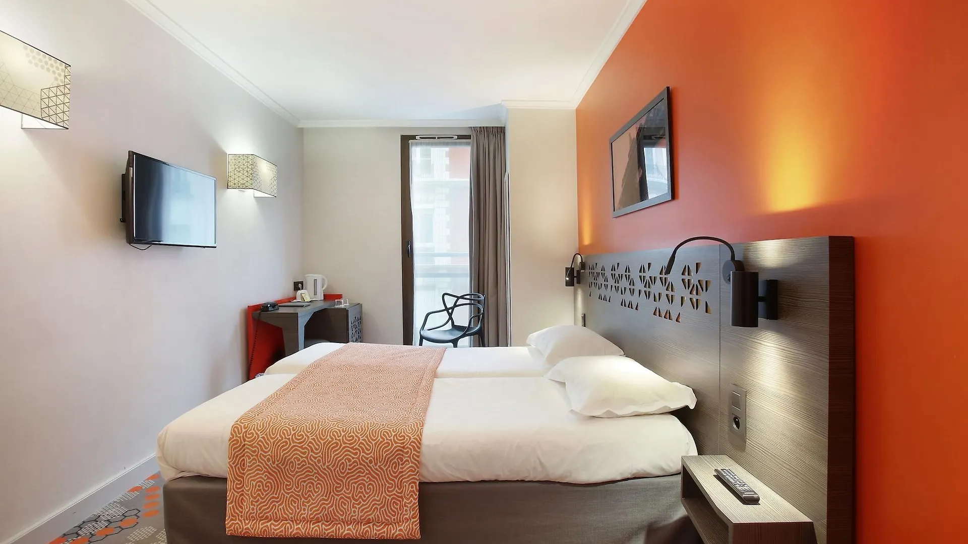 Hotel Eiffel Capitol Paris