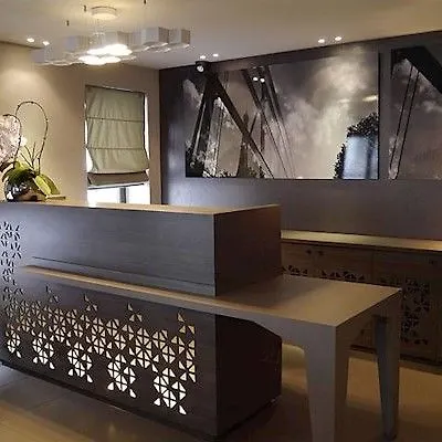 Hotel Eiffel Capitol Paris 3*,  Fransa